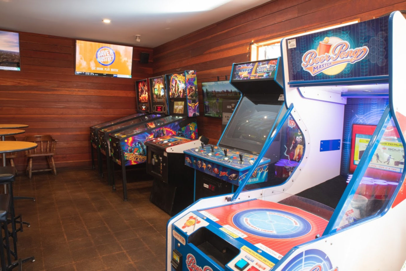 Interior, arcade games
